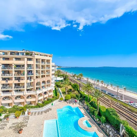 La Palme D'azur - * Cannes